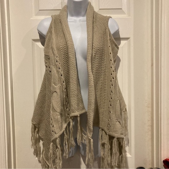 Pink Martini Sweaters - Ladies Pink Martini Cable Knit Fringe Sweater Vest